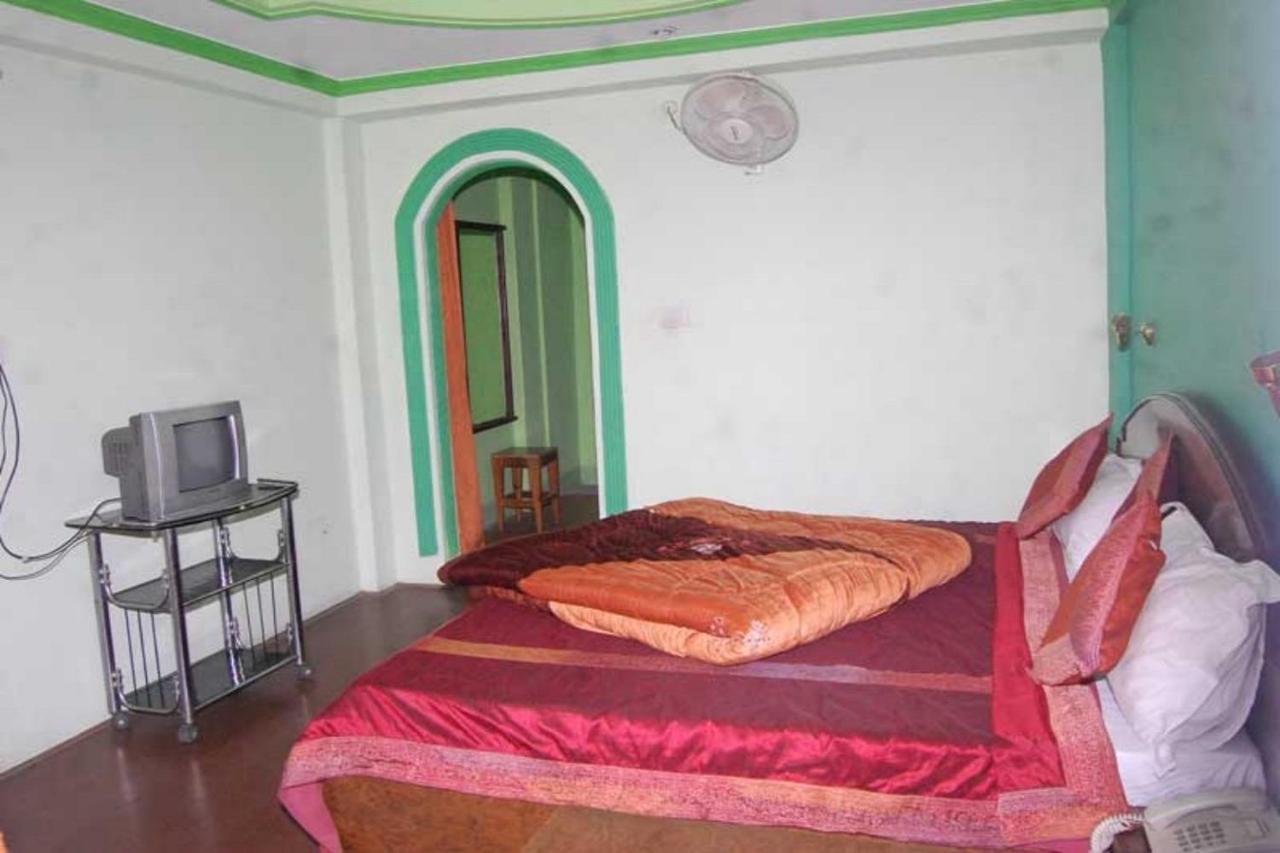 Goroomgo Hotel Shivay Near Kausani Chouraha - Mountain View - Excellent Customer Service Екстериор снимка