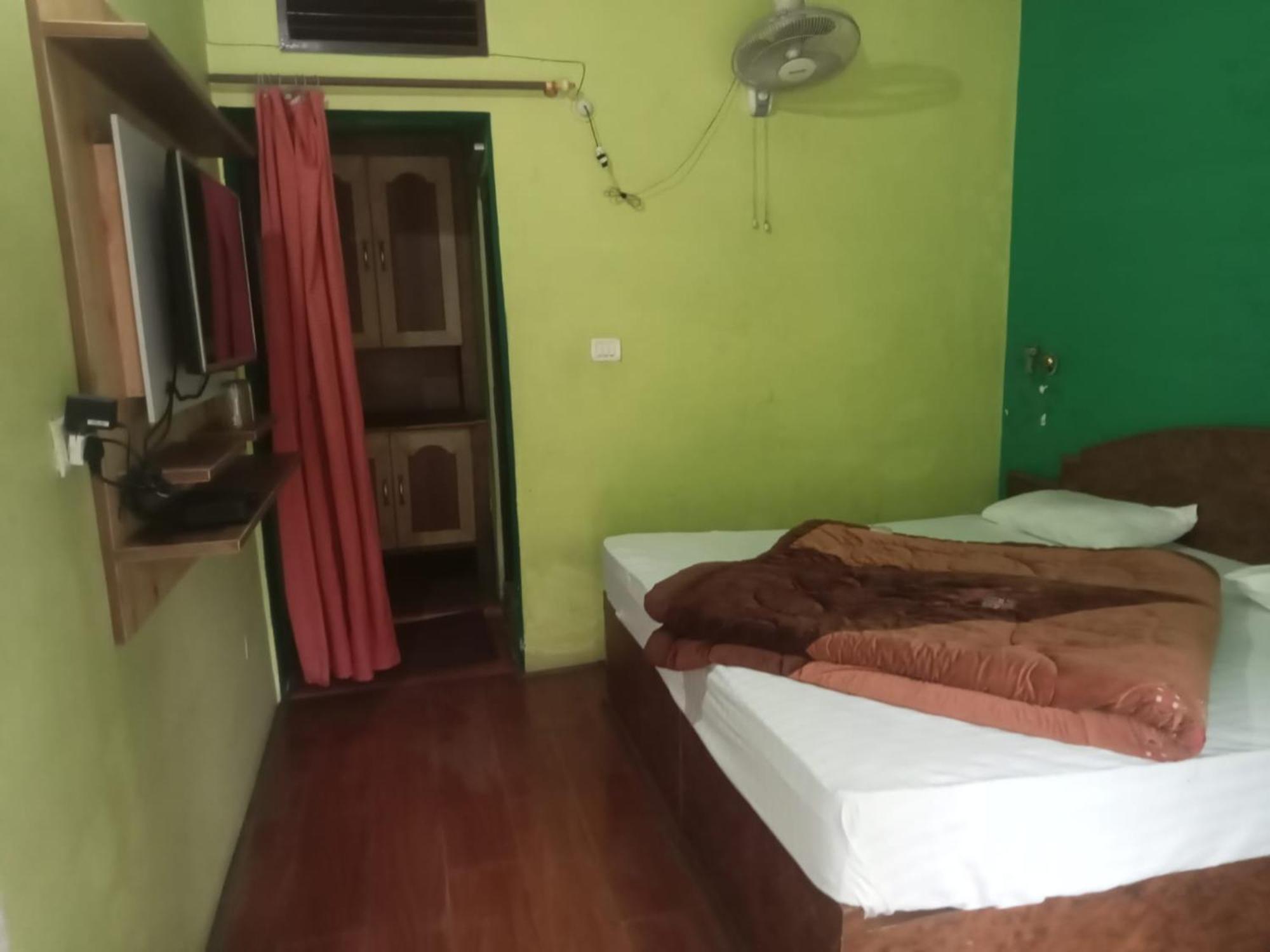 Goroomgo Hotel Shivay Near Kausani Chouraha - Mountain View - Excellent Customer Service Екстериор снимка
